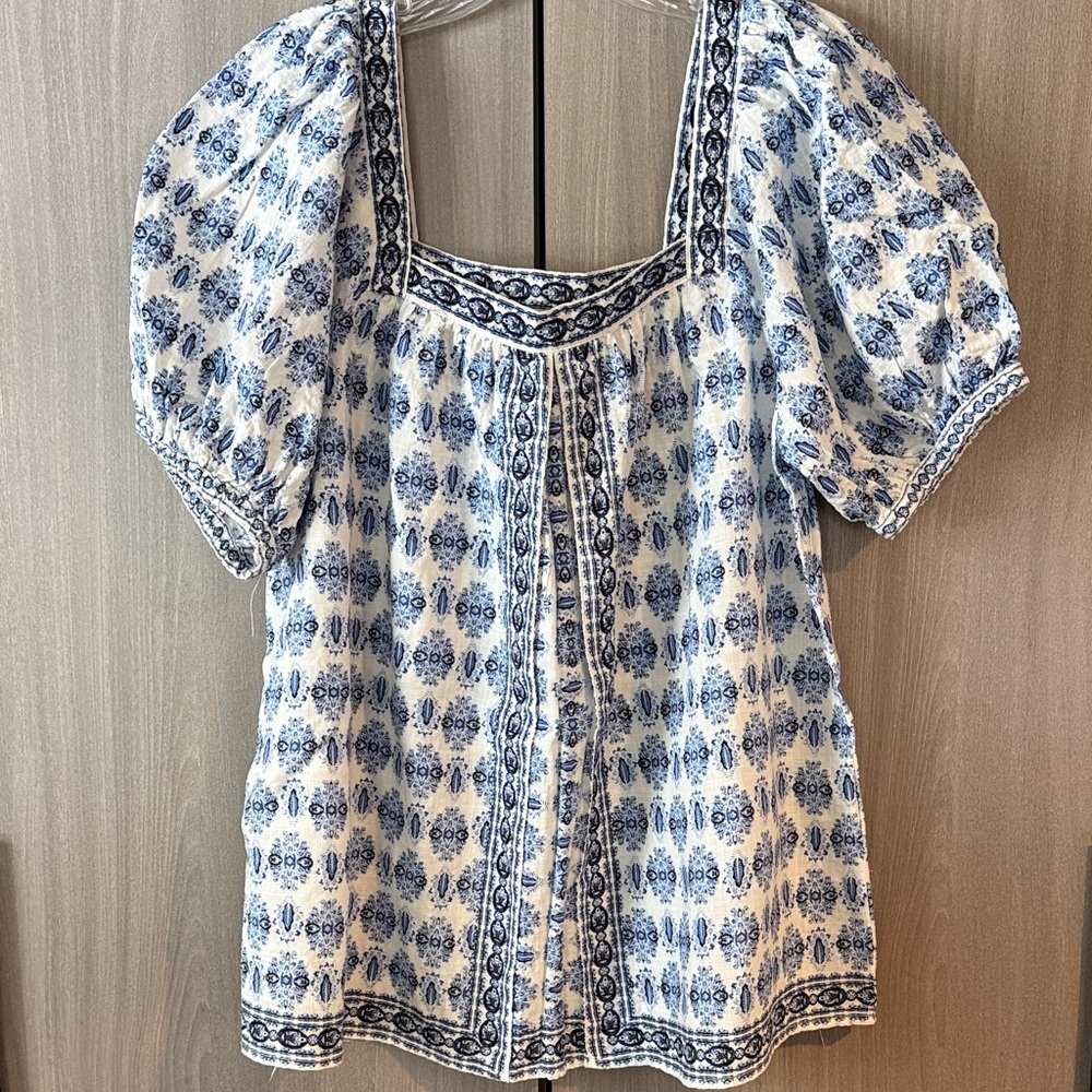 Max Studio Indigo and Ivory Patterned Blouse